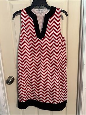 Mud Pie Red and White Chevron Mini Dress with Black Trim, EUC, Size Small